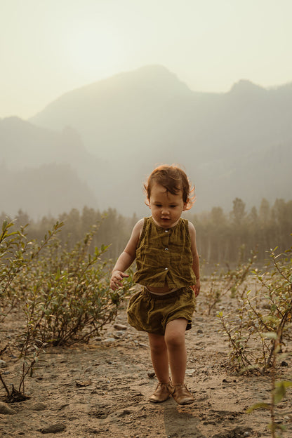 the button down vest